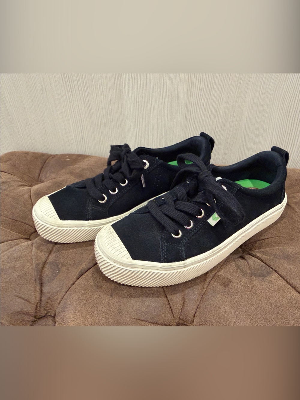 Cariuma Black SUEDE Low-Top Sneakers with Cream Sole - Picture 3 of 8